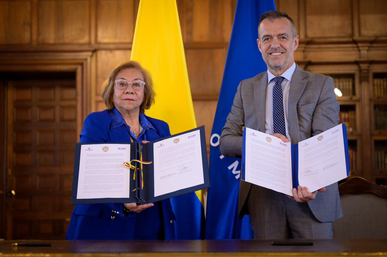 Firma acta de acuerdo para la implementación del plan de trabajo entre el Ministerio de Relaciones Exteriores y la Organización Internacional para las Migraciones. 