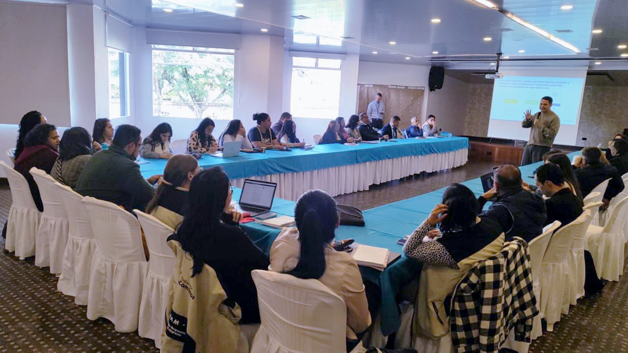 Sesión mesa migratoria, reunión de partes interesadas construcción informe para el II Foro de Examen de la Migración Internacional. 