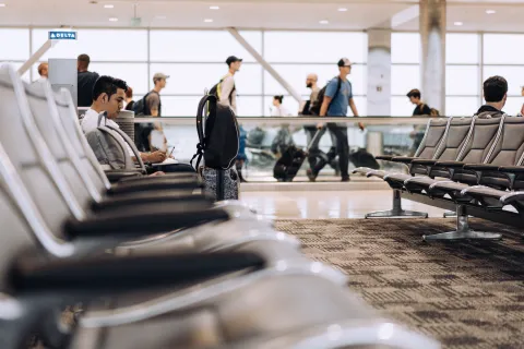 Imagen sala de espera aeropuerto